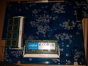 Read more about the article Disassemble guide in replacing the first SO-DIMM slot on the DS218+